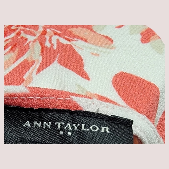 Ann Taylor Sleeveless Surplice V-Neck Top - Picture 6 of 6
